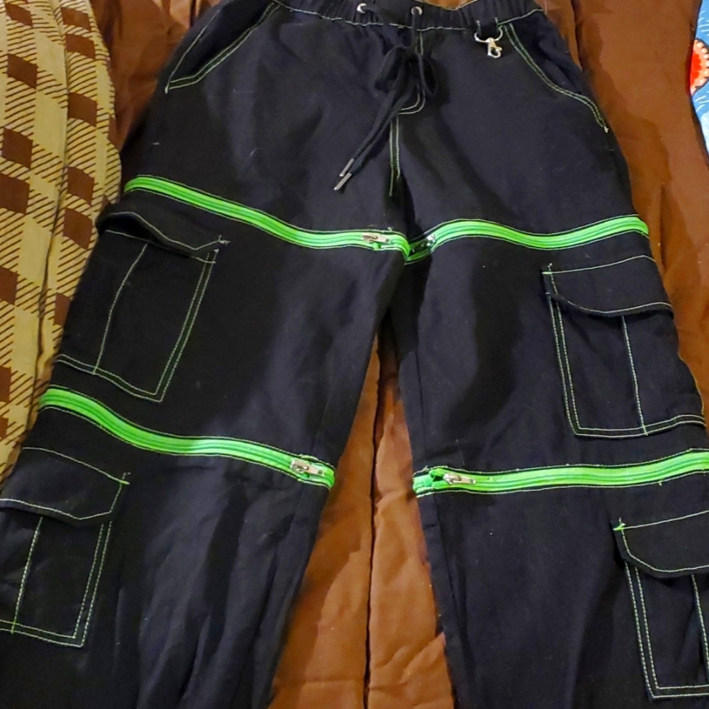 COPY - Hot topic brand zip off shorts/pants